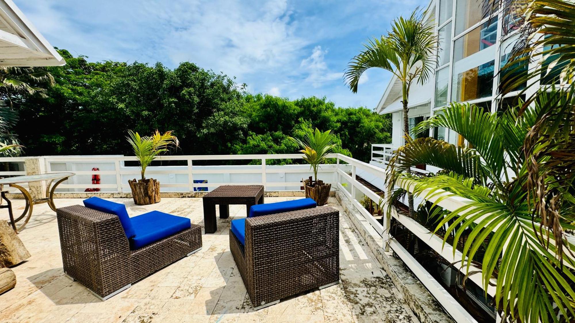 Coco House By Be Happy Bed & Breakfast San Andrés Exterior photo